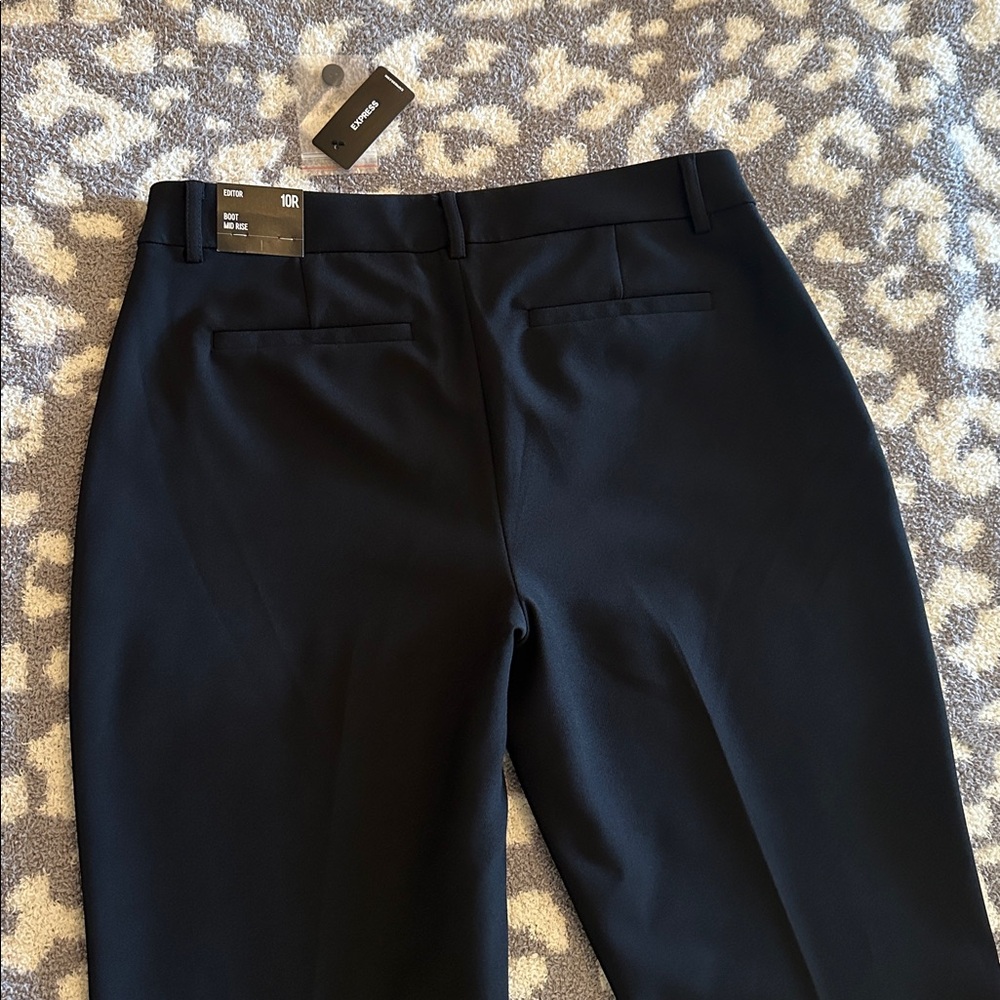 NWT! Editor Studio Stretch Twill Mid Rise
Bootcut Pant- Pitch Black - Picture 7 of 9